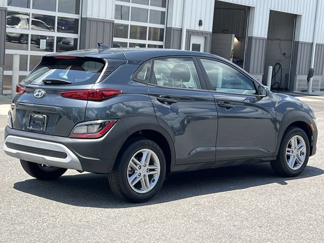Used 2022 Hyundai Kona SE w/ Cargo Package FWD image 13