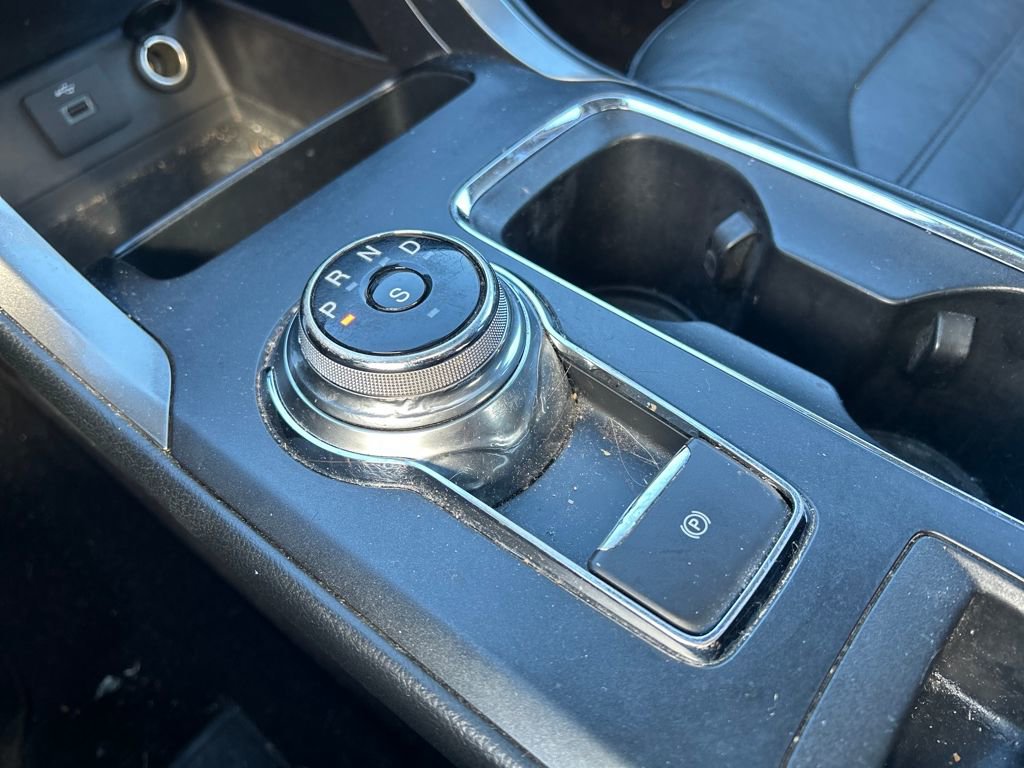 Used 2017 Ford Fusion SE image 27