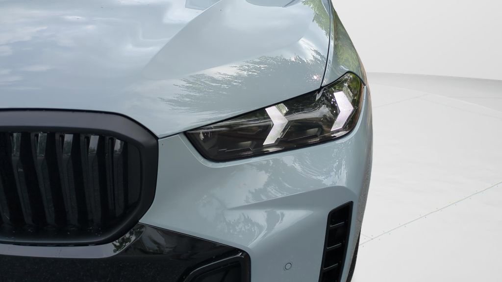 New 2026 BMW X5 xDrive50e image 17
