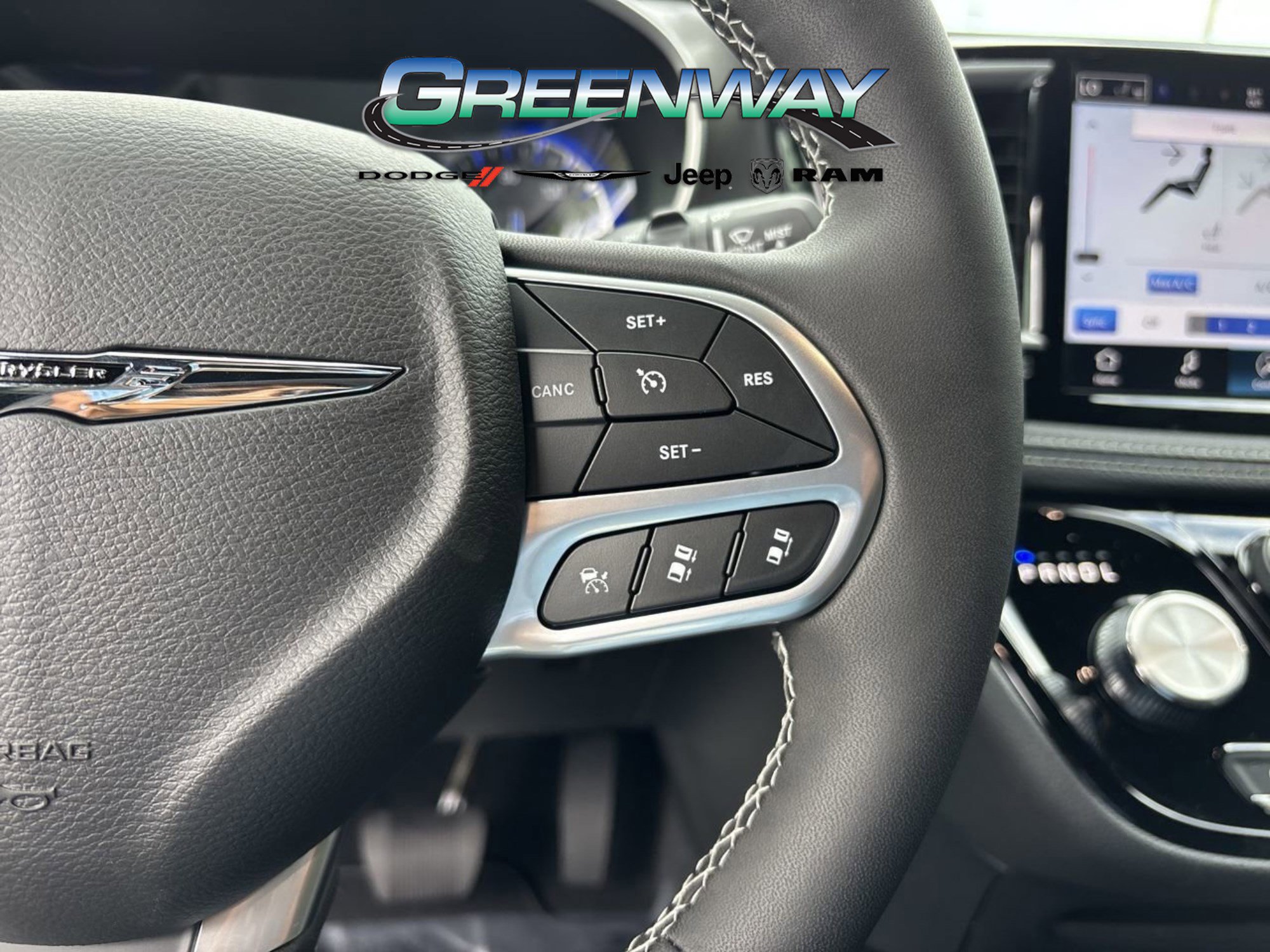 New 2026 Chrysler Pacifica Select image 28