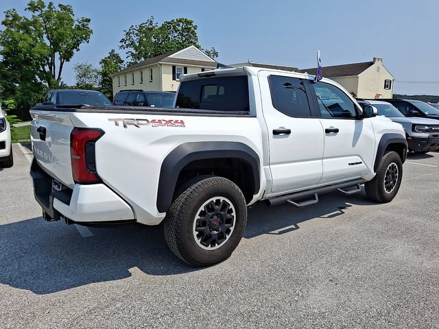 Used 2024 Toyota Tacoma TRD Off-Road w/ TRD Off Road Upgrade Package AWD/4WD image 11