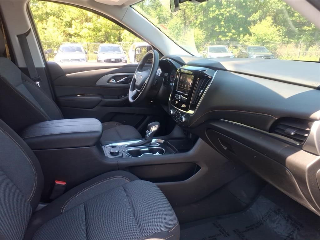 Used 2021 Chevrolet Traverse LS AWD/4WD image 20