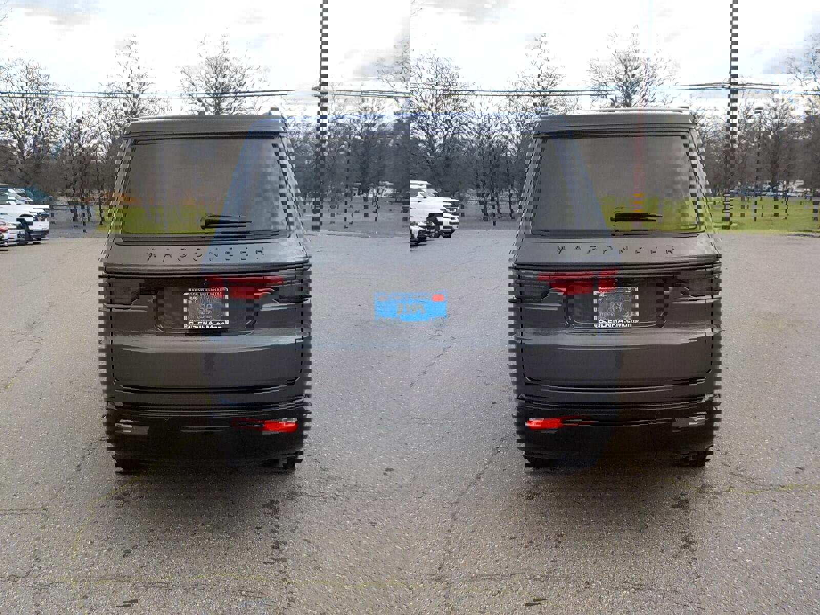 Used 2025 Jeep Wagoneer Series II image 3