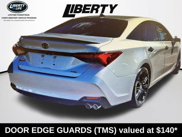 Used 2021 Toyota Avalon XSE FWD image 3