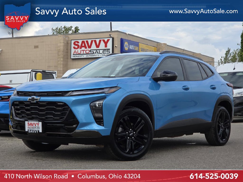 Used 2025 Chevrolet Trax ACTIV w/ Sunroof Package