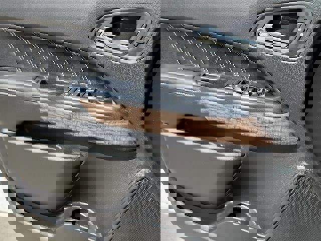 Used 2021 GMC Canyon Denali image 7