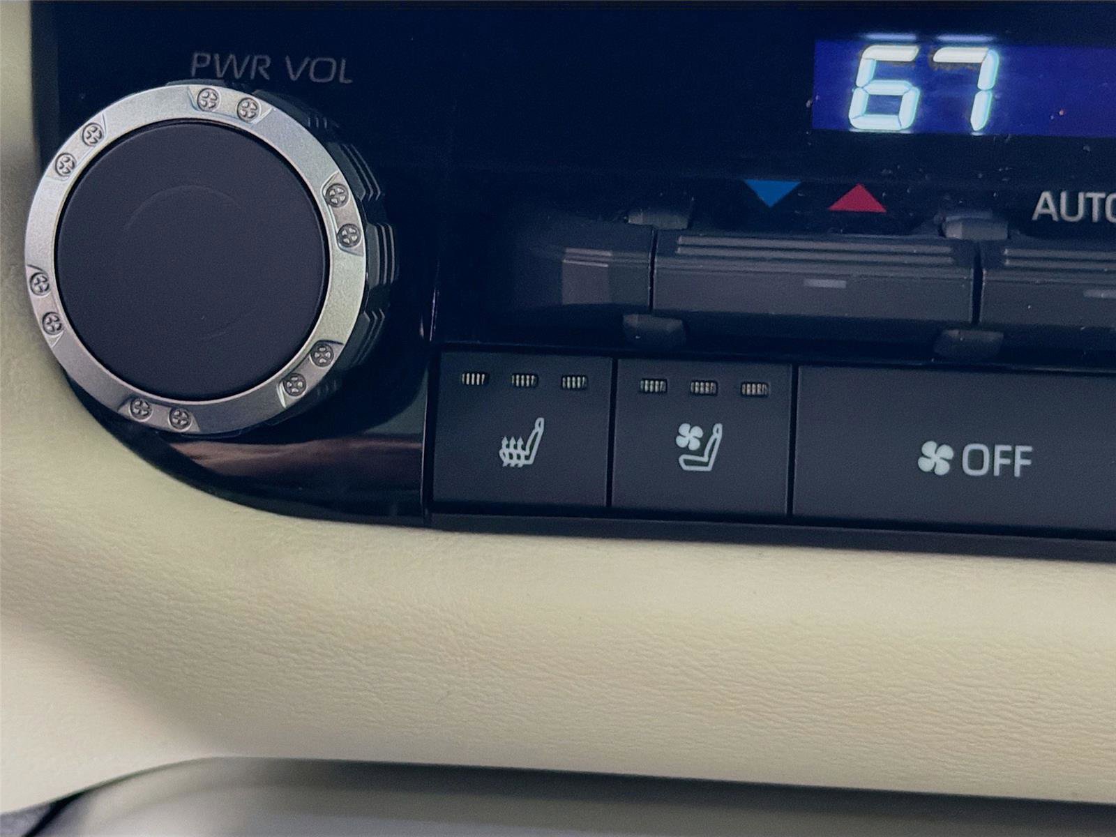 Used 2024 Toyota Tundra 1794 Edition image 21