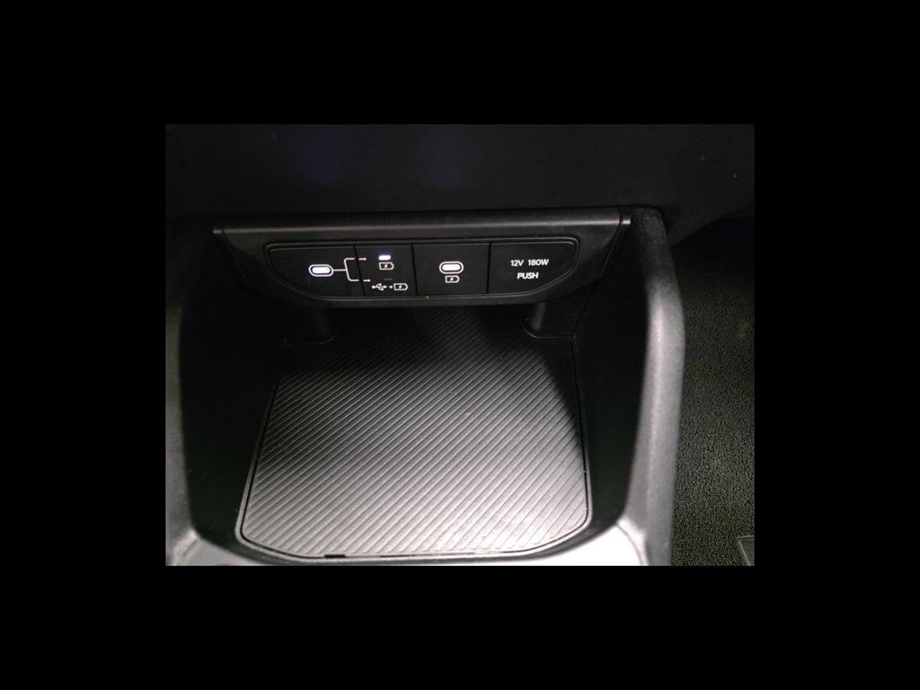 Used 2025 Kia K4 FWD image 23