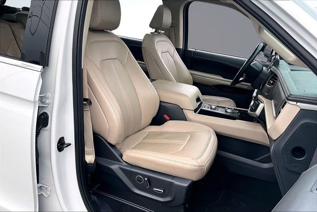 Used 2024 Ford Expedition Max Limited image 32