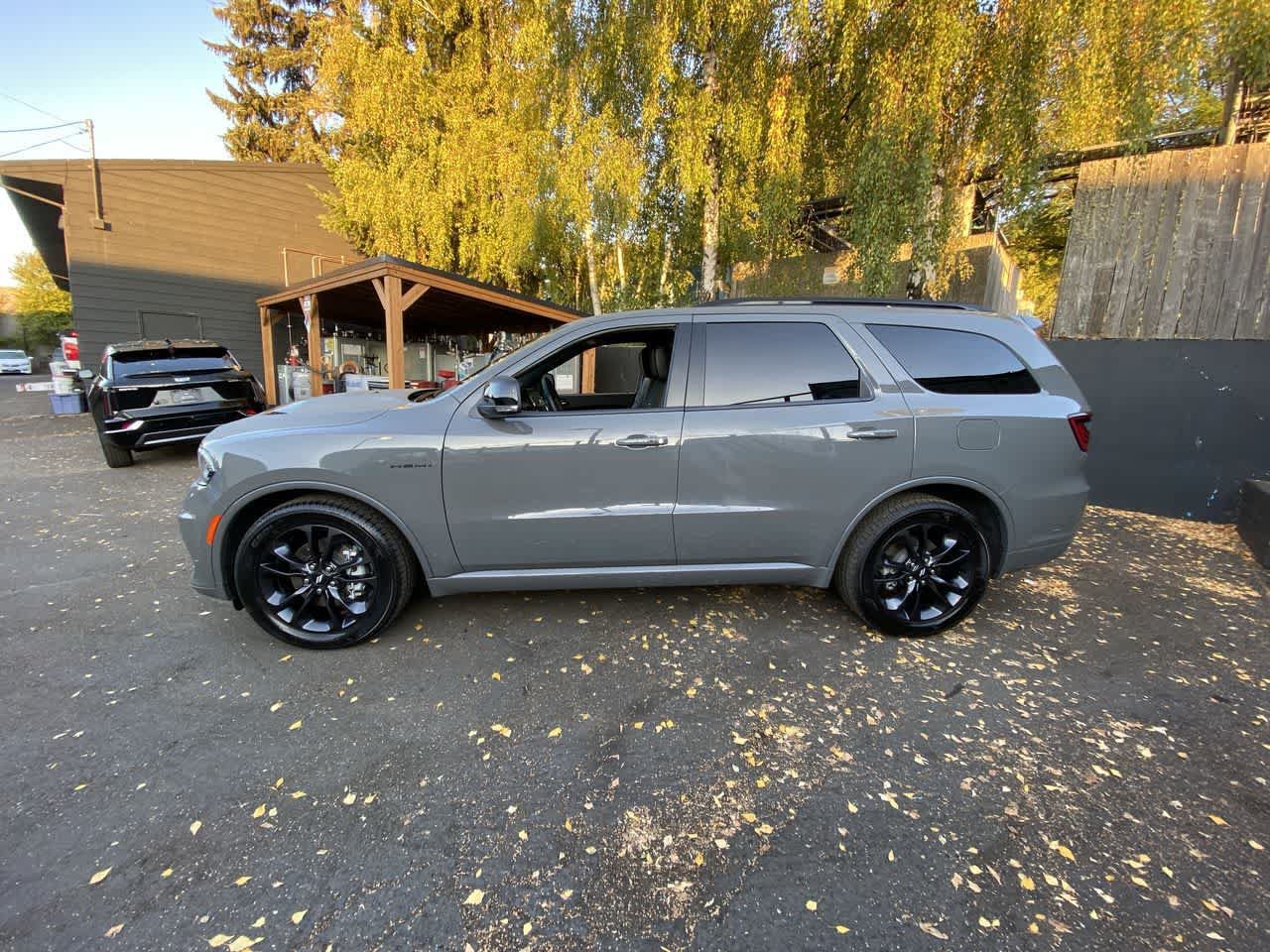 Used 2025 Dodge Durango R/T AWD/4WD image 3