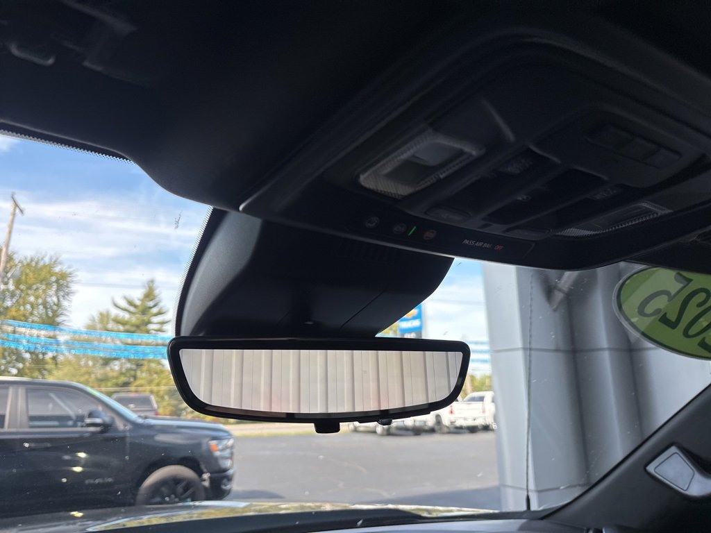 Used 2025 Chevrolet Silverado 1500 High Country w/ Technology Package image 20