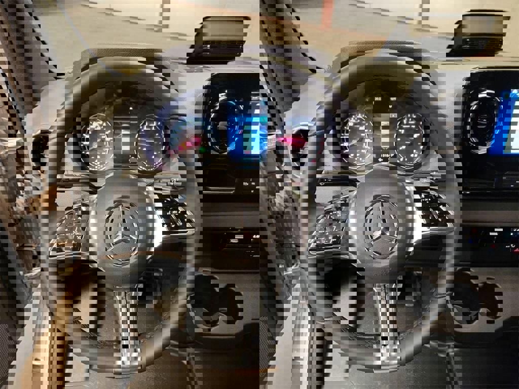 New 2025 Mercedes-Benz Sprinter 2500 image 13