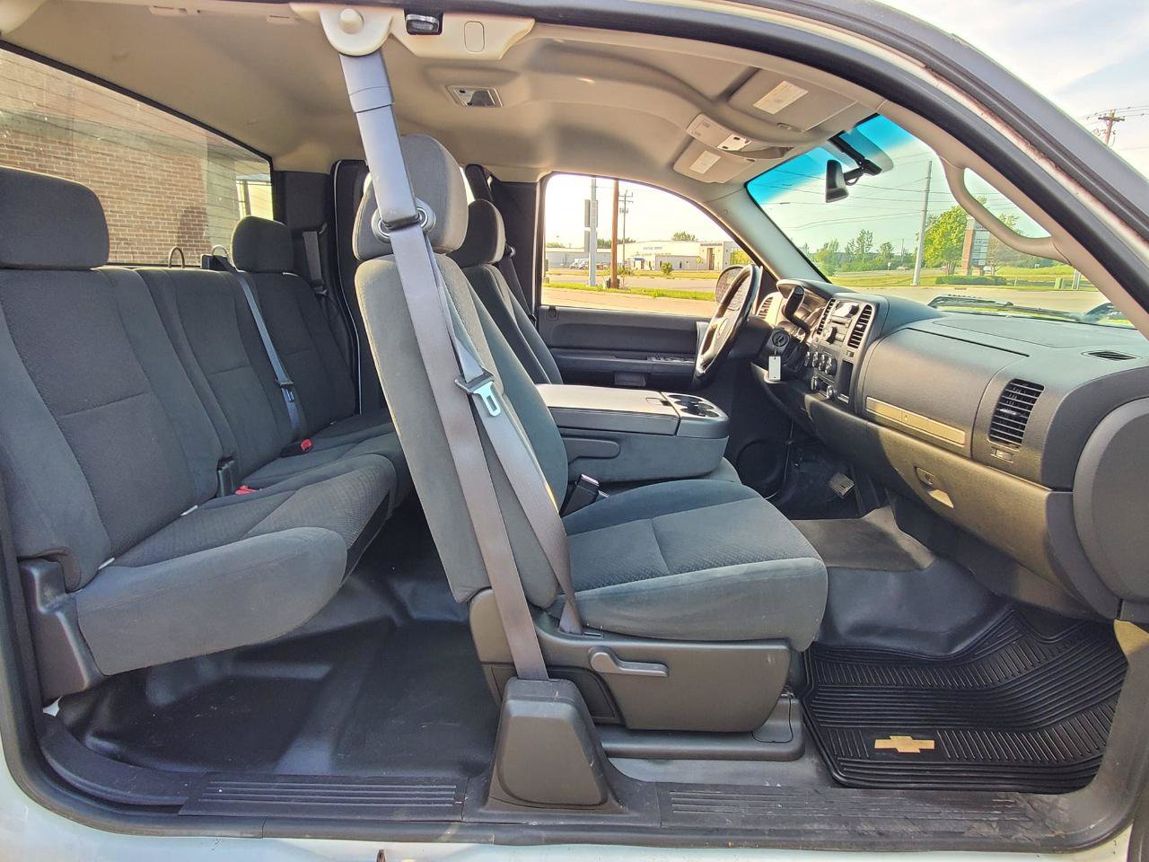 Used 2007 Chevrolet Silverado 1500 LT AWD/4WD image 18