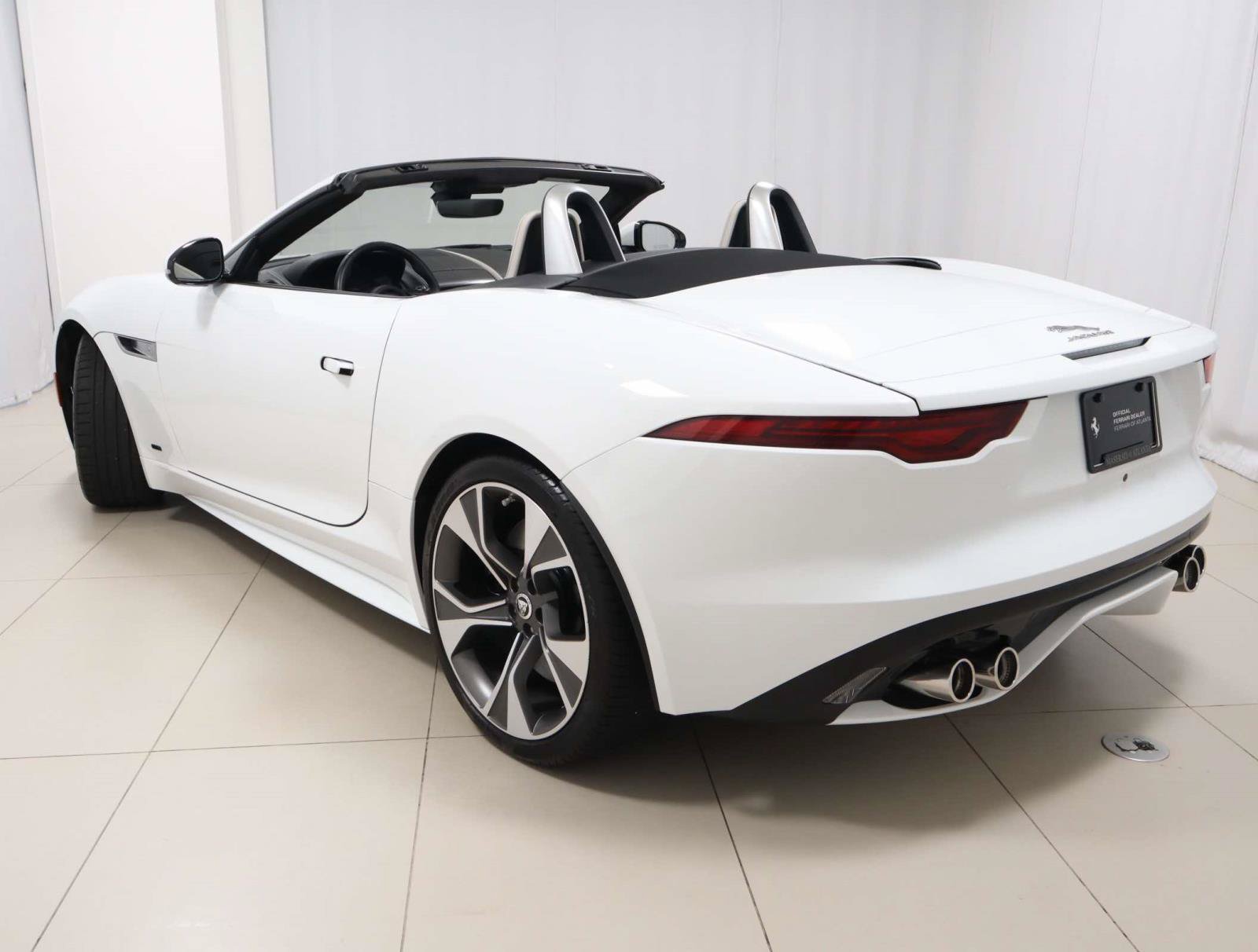 Used 2024 Jaguar F-TYPE Convertible AWD image 3