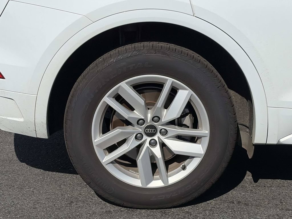 Used 2023 Audi Q5 2.0T Premium AWD/4WD image 9