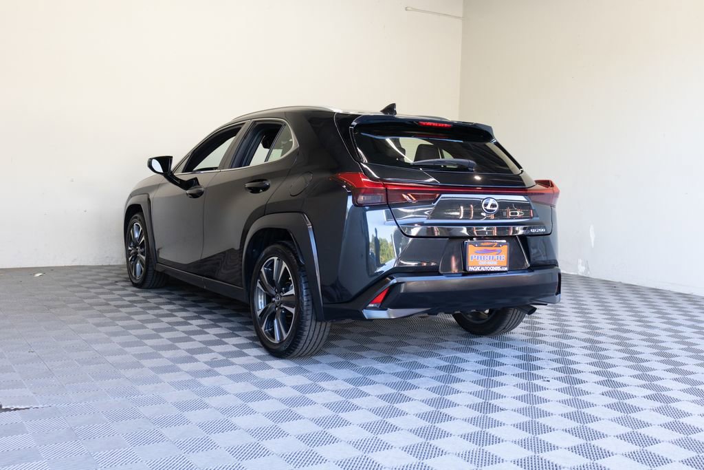 Used 2020 Lexus UX 200 w/ Premium Package FWD image 13