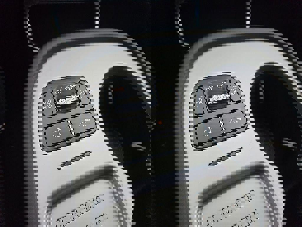 New 2026 Hyundai Ioniq 9 SEL image 9