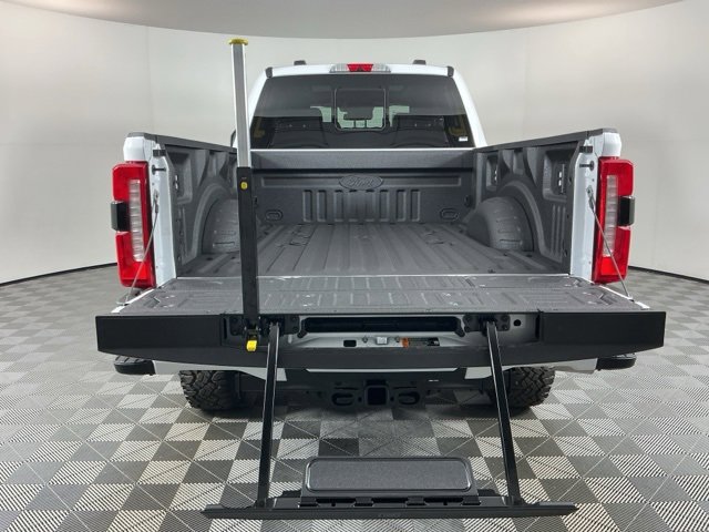 New 2026 Ford F350 Lariat image 8