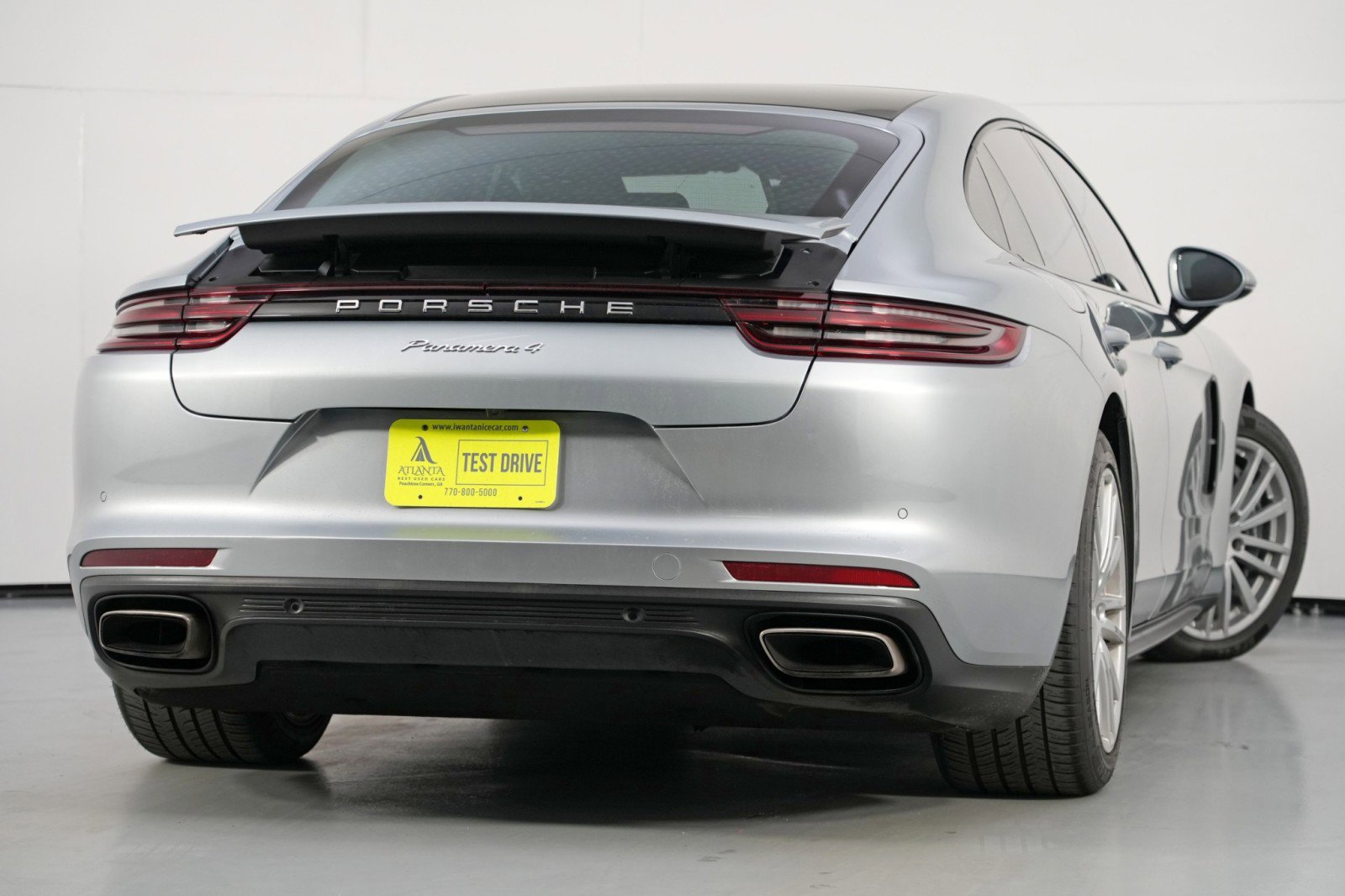 Used 2018 Porsche Panamera 4 AWD/4WD image 5