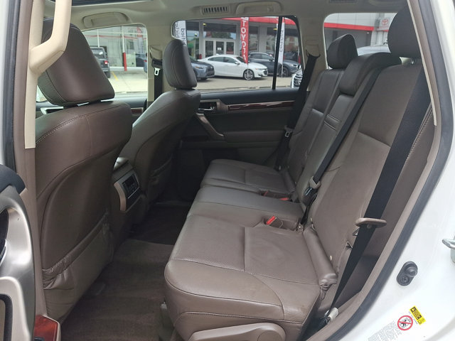 Used 2013 Lexus GX 460 AWD/4WD image 10