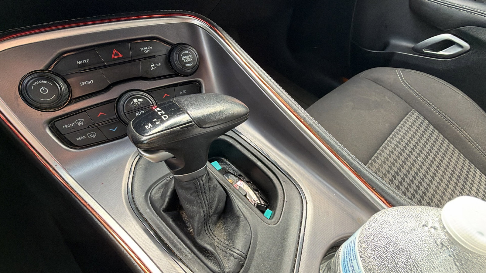 Used 2020 Dodge Challenger SXT w/ Blacktop Package image 27