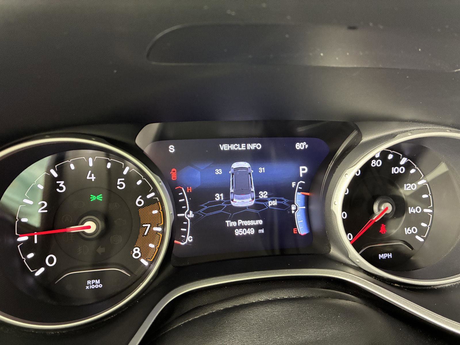 Used 2018 Jeep Compass Latitude w/ Popular Equipment Group AWD/4WD image 16
