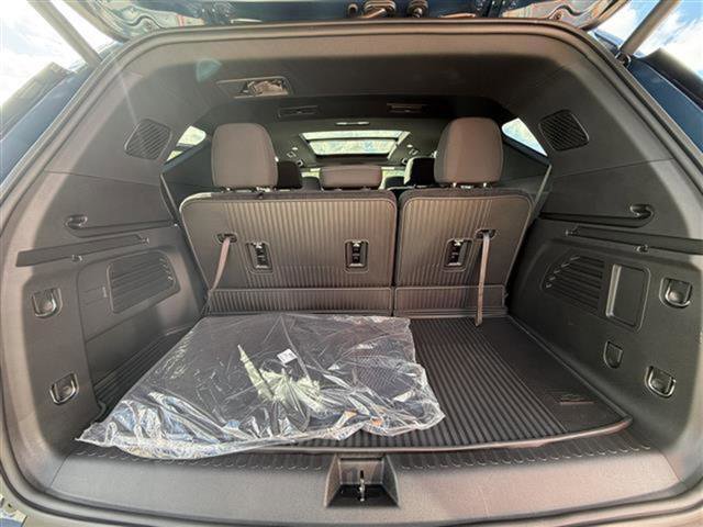 New 2026 Chevrolet Traverse LT w/ Sun and Wheel Package image 29
