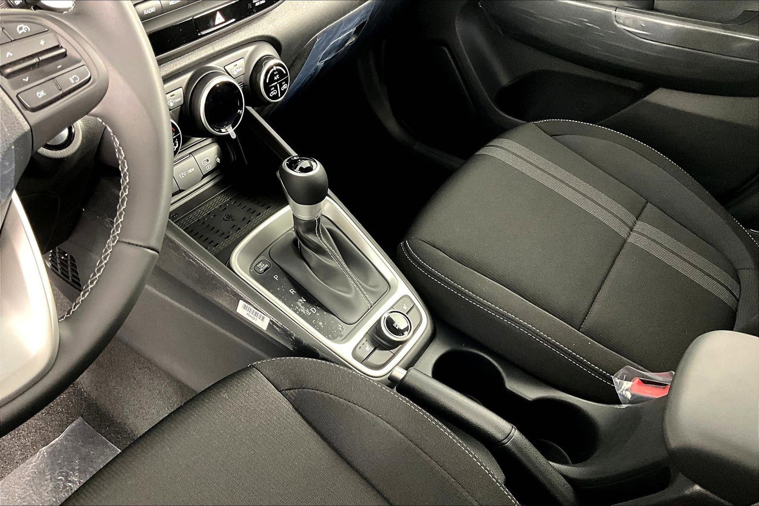 New 2026 Hyundai Venue SEL FWD image 12