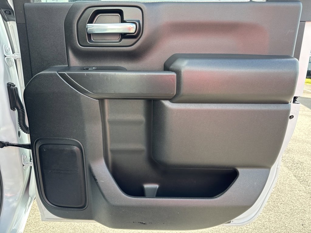 Used 2022 Chevrolet Silverado 3500 LT w/ Convenience Package image 11