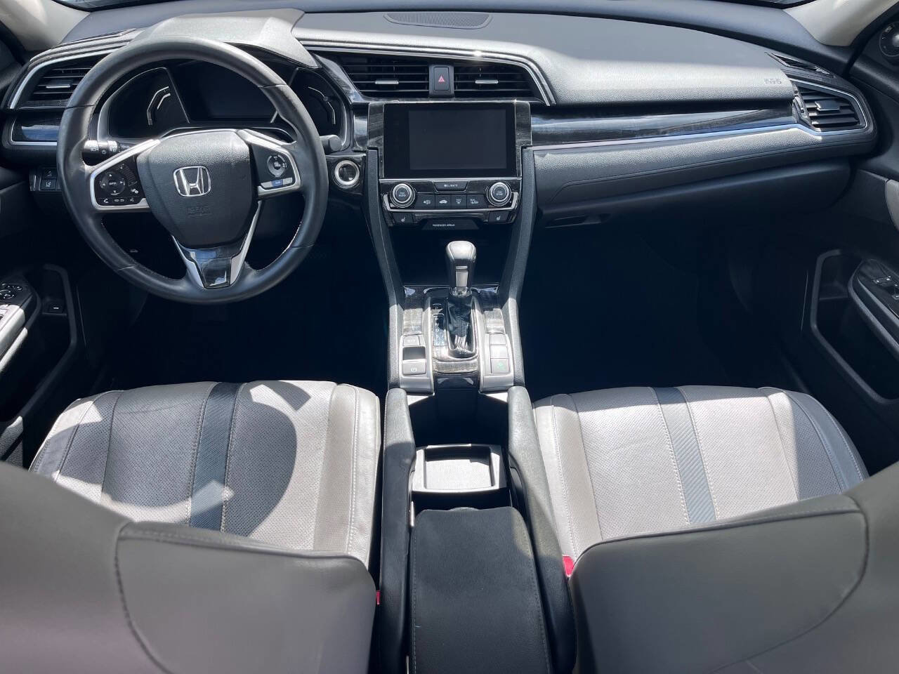 Used 2016 Honda Civic Touring image 24
