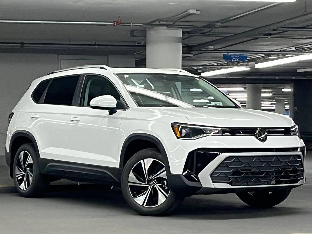 New 2026 Volkswagen Taos SE AWD/4WD video 2