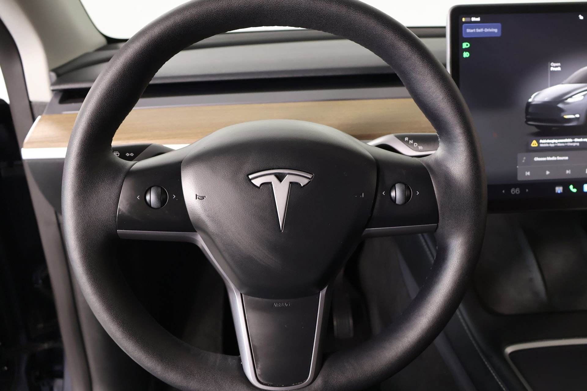 Used 2023 Tesla Model Y Long Range AWD/4WD image 3