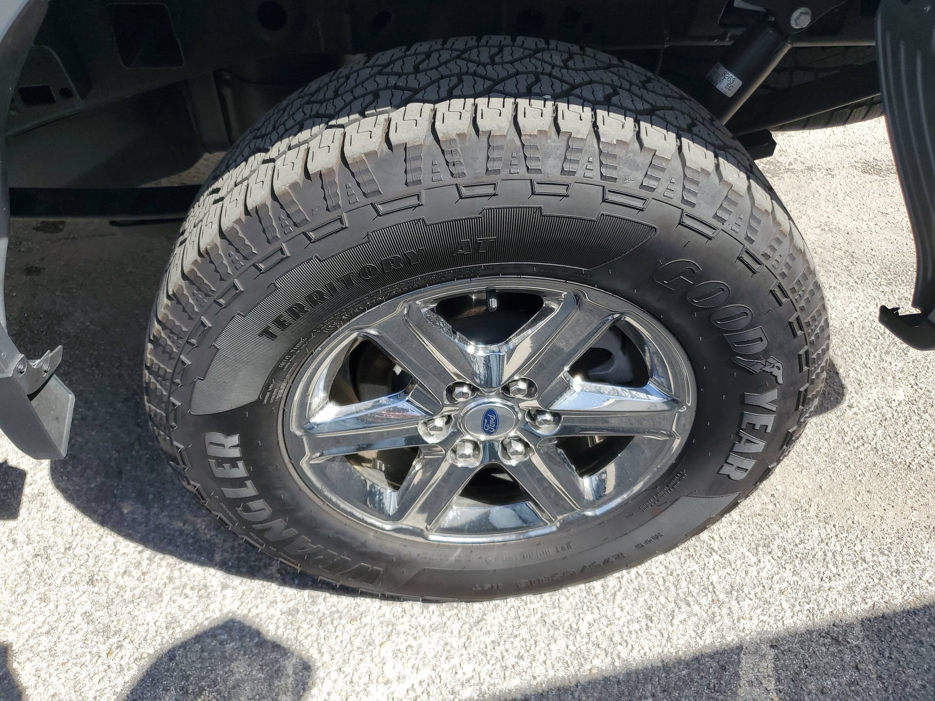 Used 2025 Ford F150 XLT w/ Equipment Group 301A Standard AWD/4WD image 5