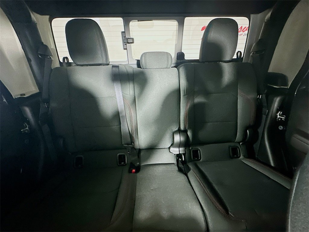 New 2025 Jeep Gladiator Rubicon w/ Convenience Group image 10