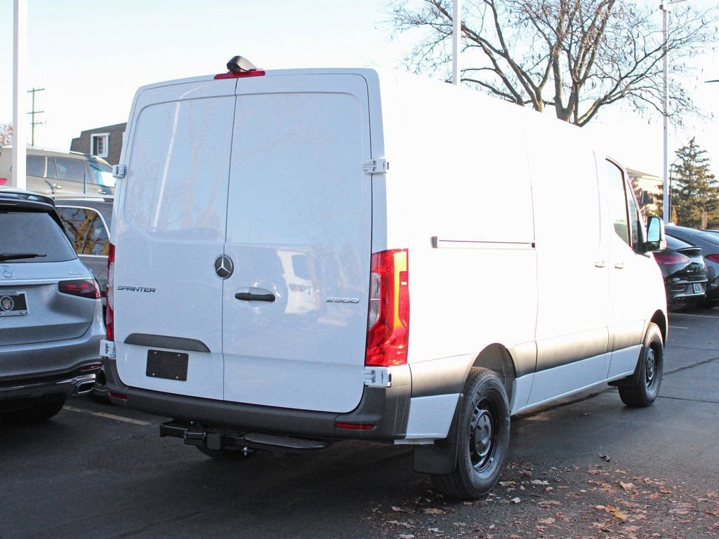 Used 2026 Mercedes-Benz Sprinter 144 Cargo image 3
