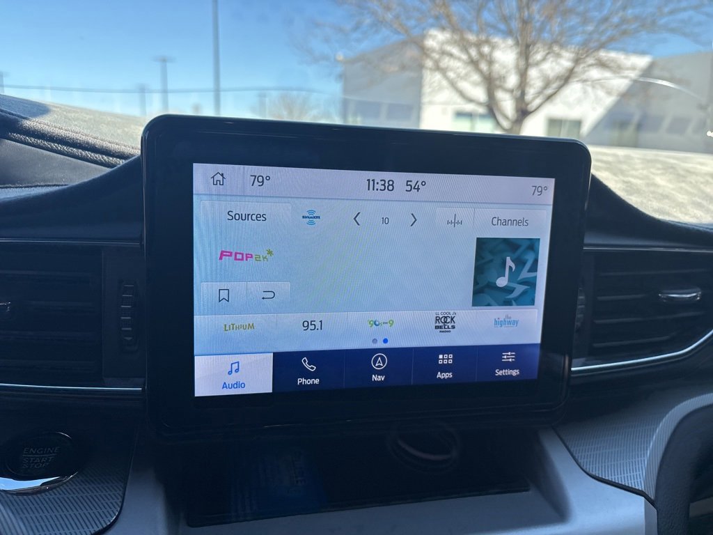 Used 2022 Ford Explorer XLT w/ Equipment Group 202A image 11