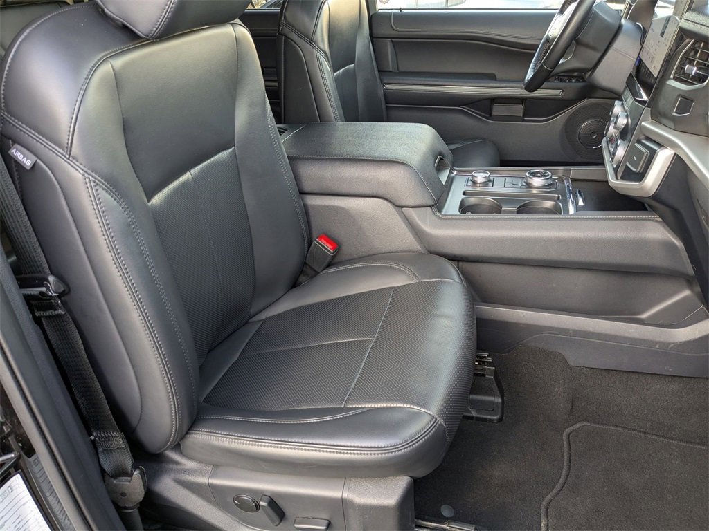Used 2024 Ford Expedition Max XLT image 40