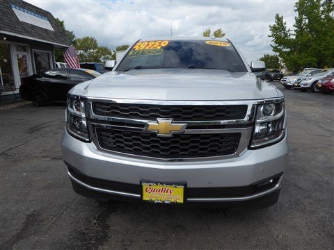 Used 2019 Chevrolet Suburban LT image 3