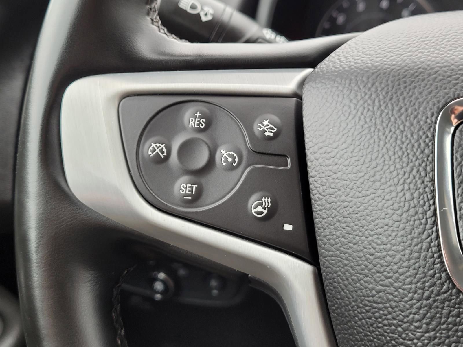 Used 2024 GMC Terrain SLT image 32