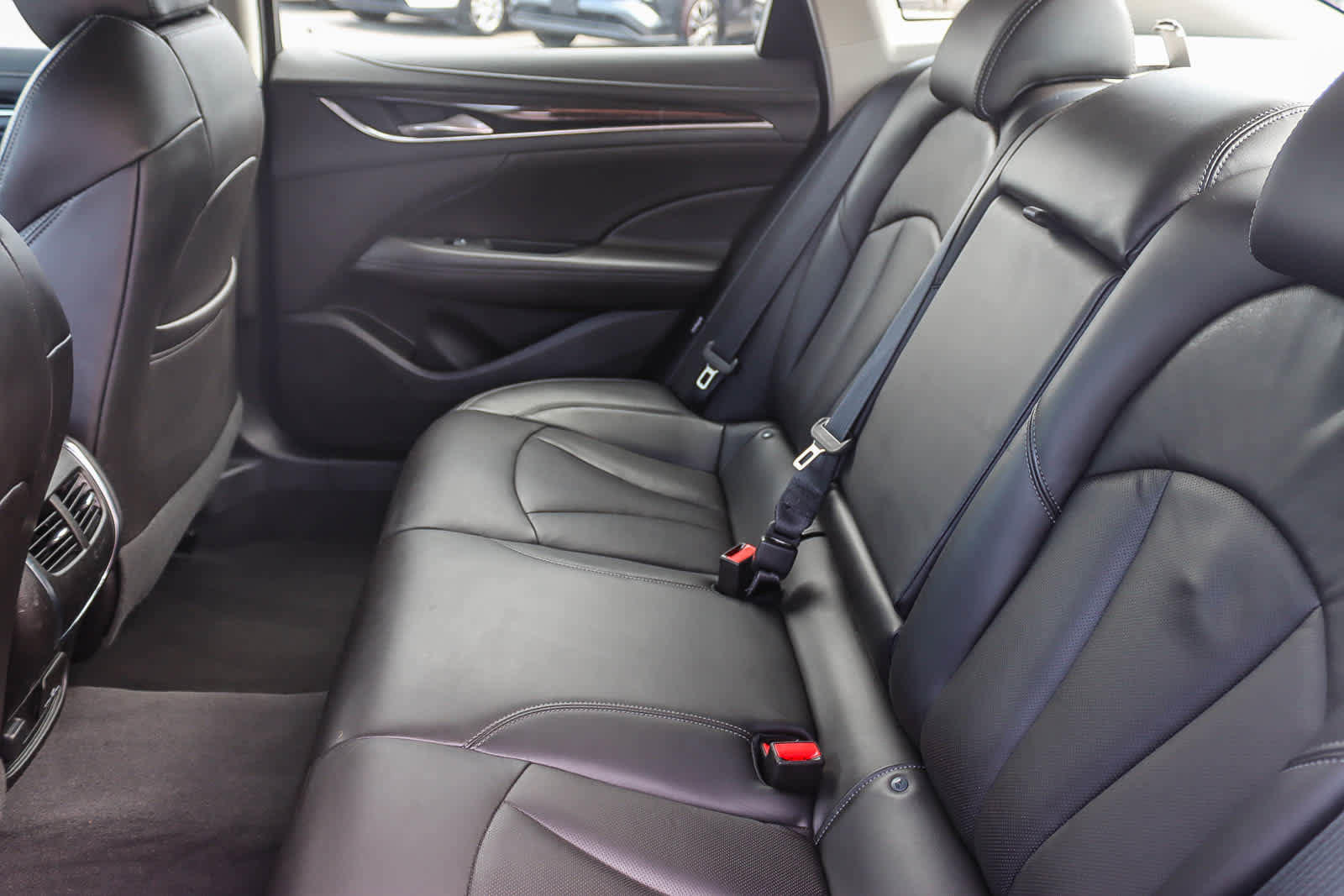 Used 2017 Buick LaCrosse Premium image 17