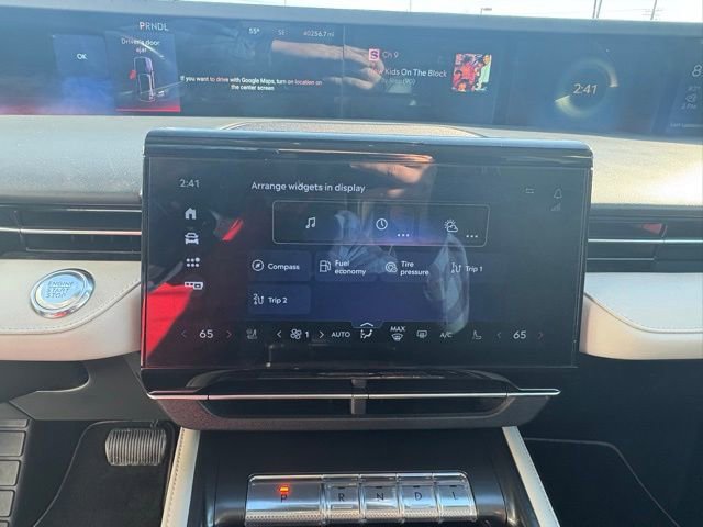 Used 2024 Lincoln Nautilus Reserve image 19