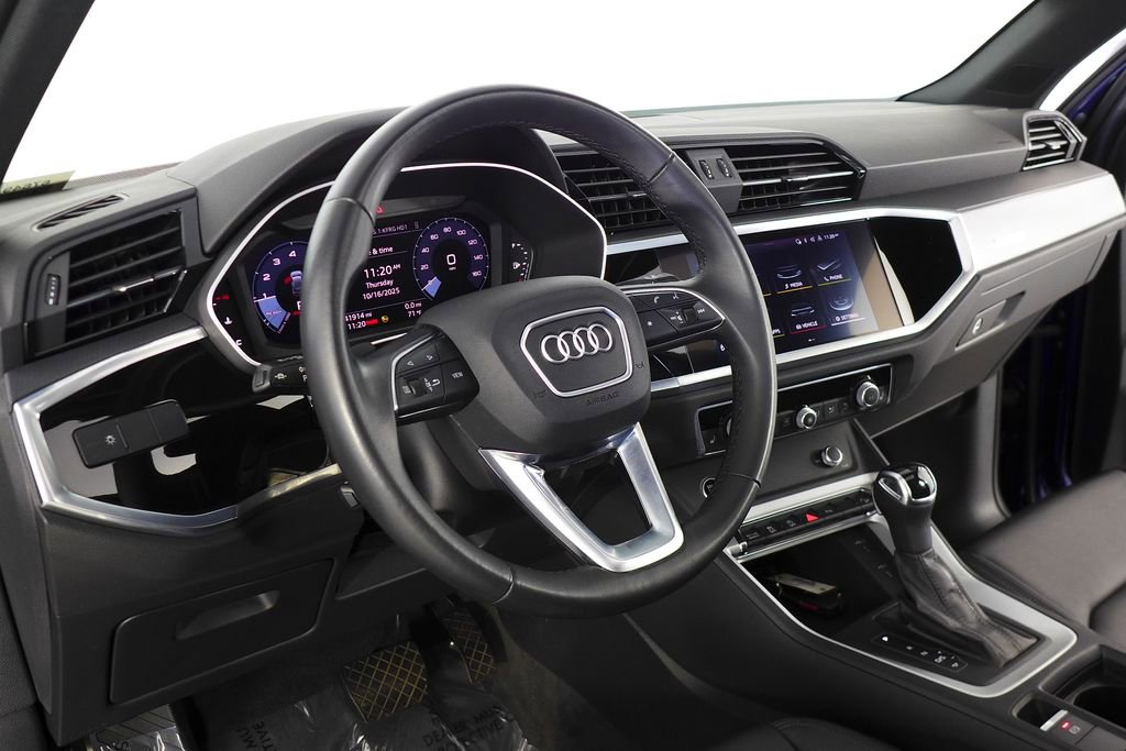 Used 2022 Audi Q3 2.0T Premium w/ Convenience Package image 30