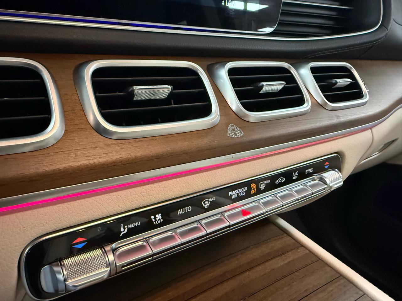 Used 2021 Mercedes-Benz GLS 450 4MATIC image 19