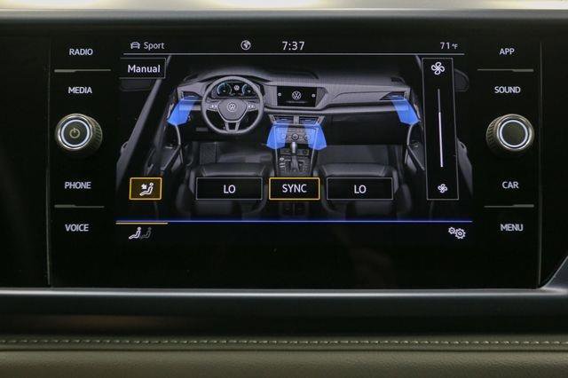 Certified 2024 Volkswagen Taos SE image 29