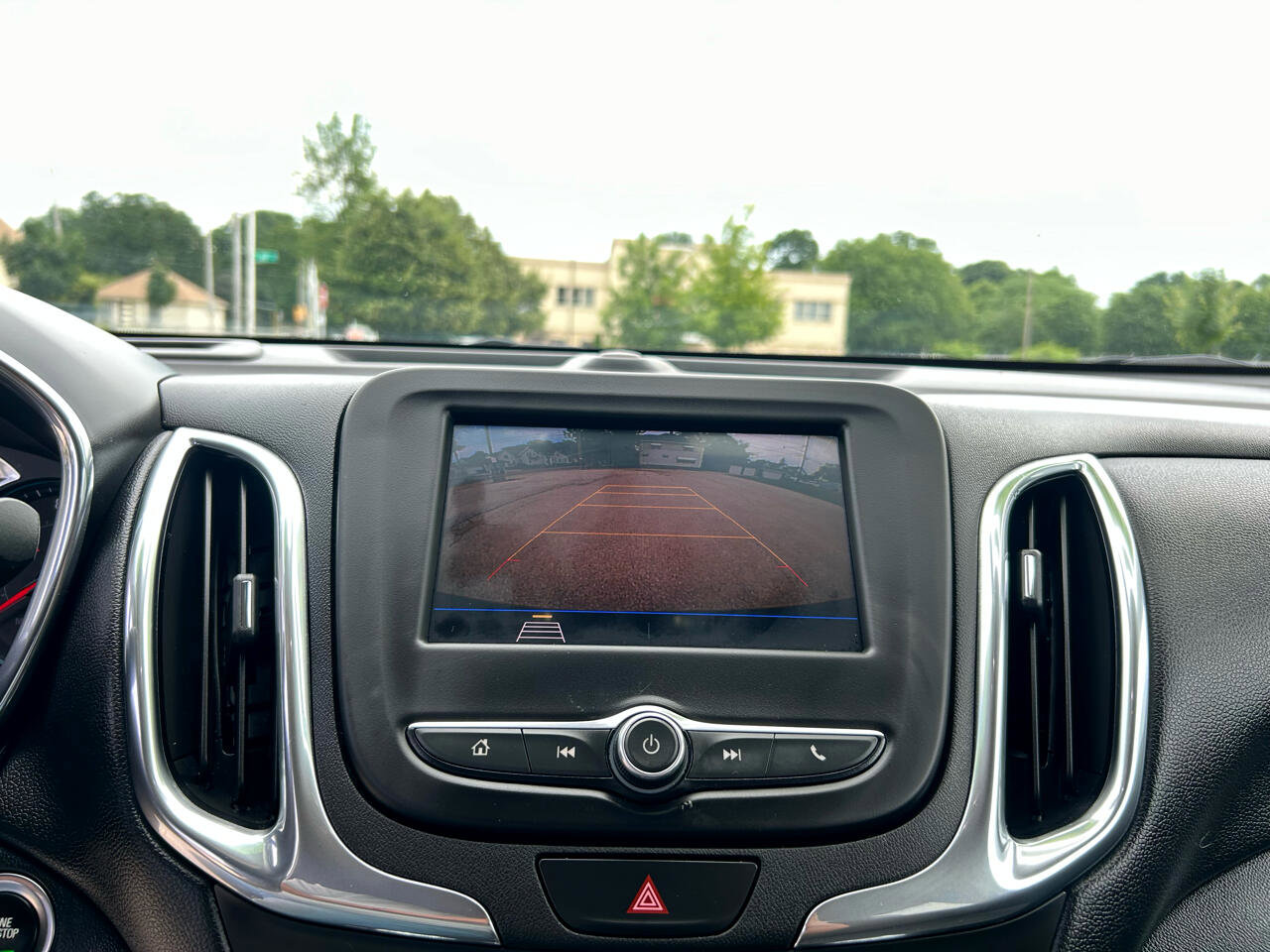 Used 2020 Chevrolet Equinox LT image 13