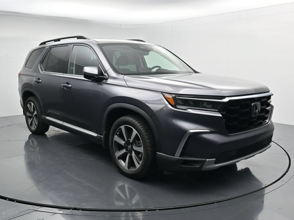 Used 2023 Honda Pilot Elite image 2
