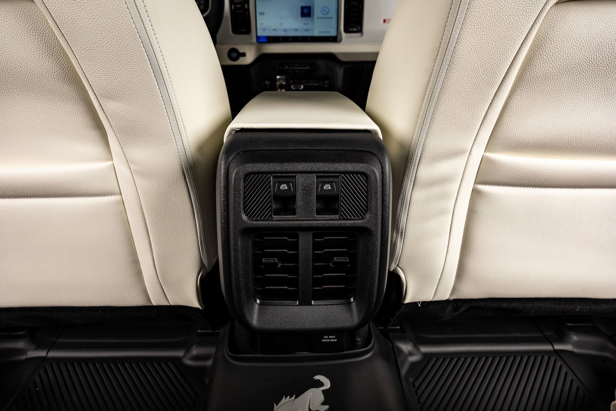 Used 2025 Ford Bronco Heritage Edition AWD/4WD image 32