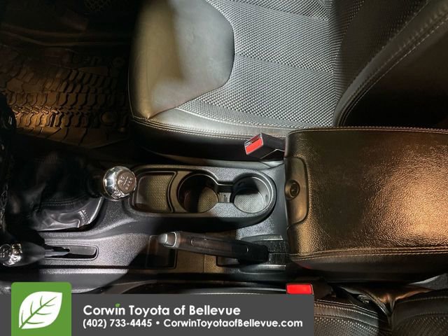 Used 2016 Jeep Wrangler Sahara image 18