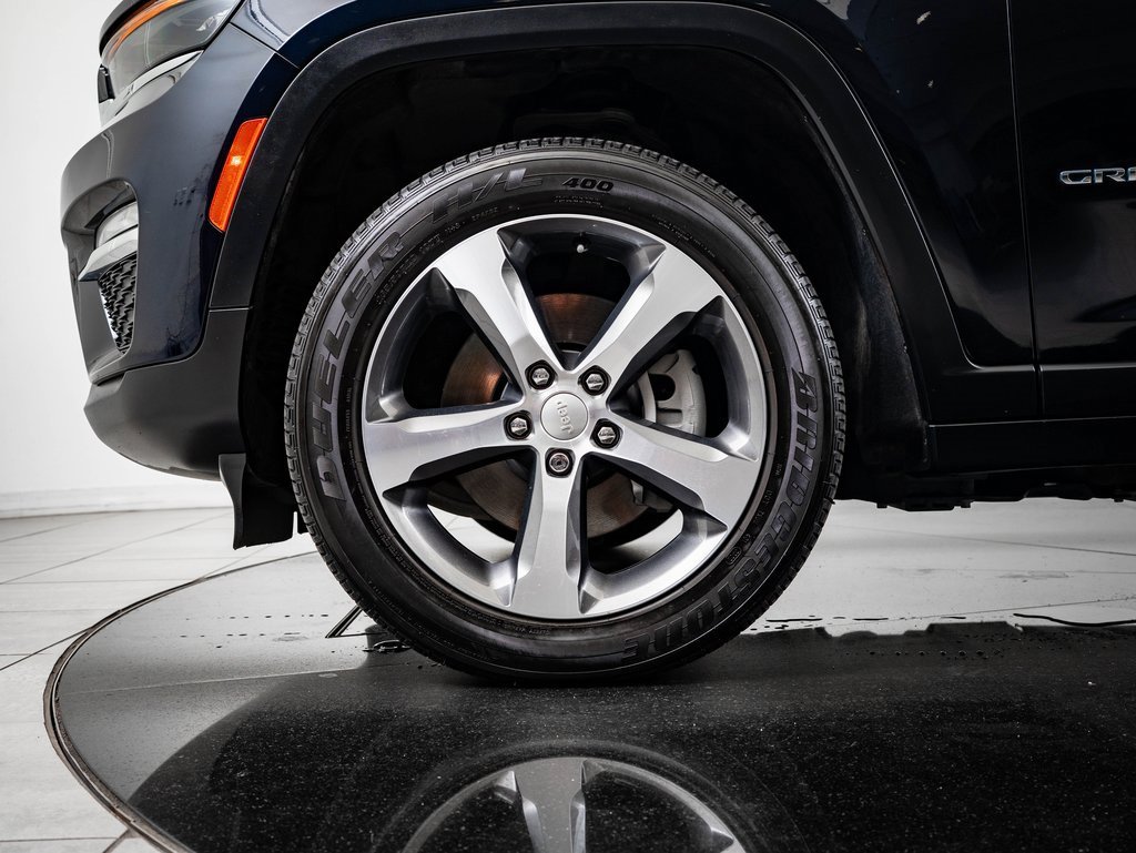 Used 2022 Jeep Grand Cherokee Limited 4xe image 13