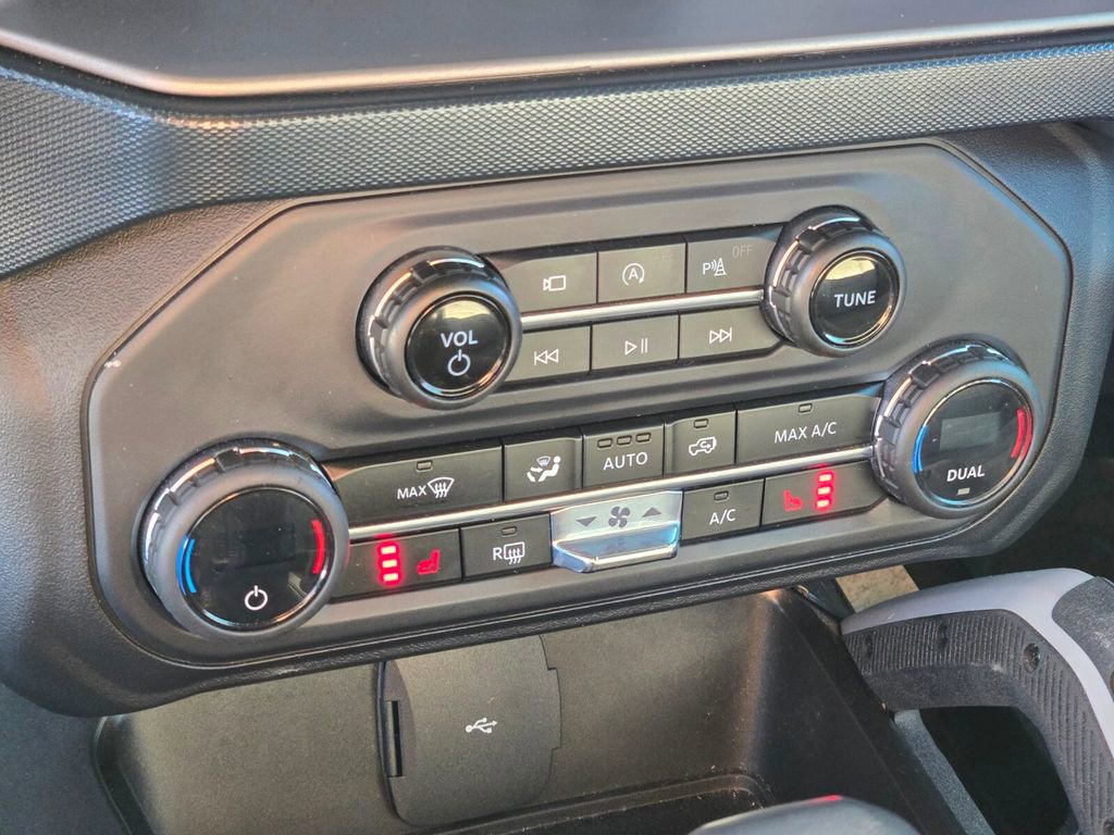 Used 2023 Ford Bronco Outer Banks image 21